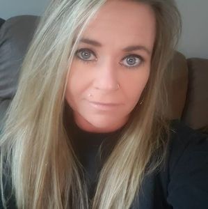 Meet your Posher, Connie